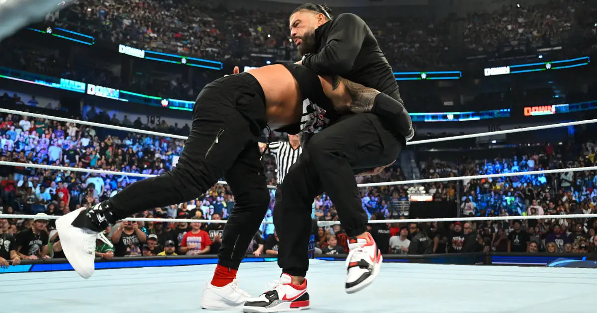 Roman Reigns Avoids Major Botch On WWE SmackDown