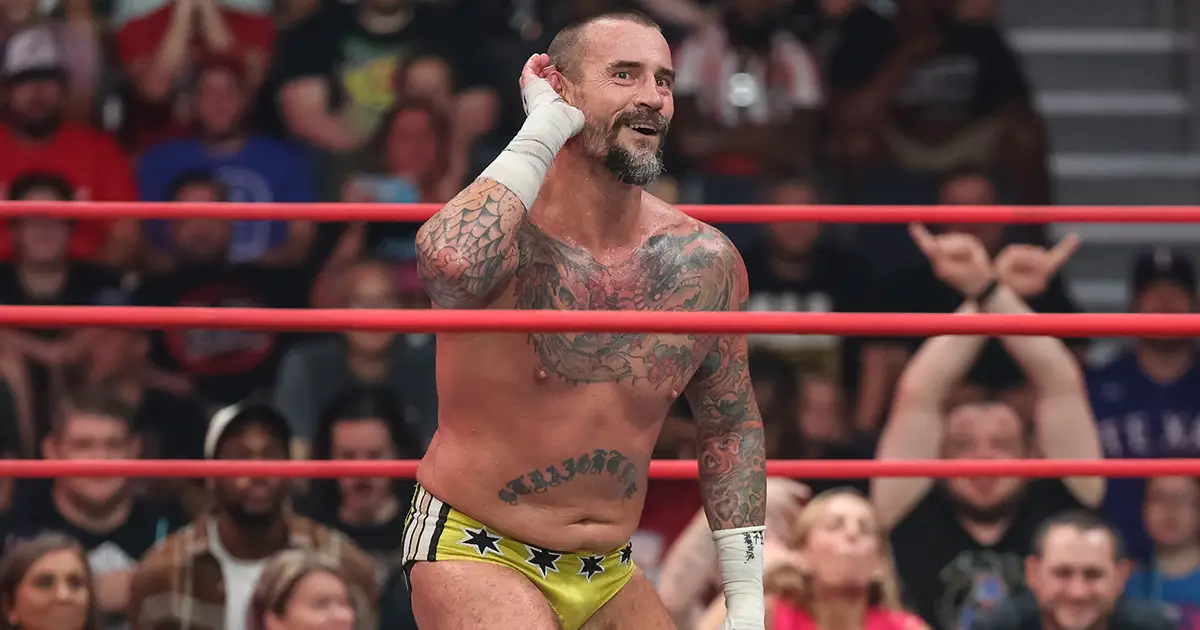 Fans Chant CM Punk During Natalya vs. Zoey Stark At WWE Superstar Spectacle