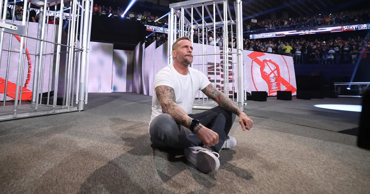 Mark Henry Sends Stern Warning To Stars Upset About CM Punk's WWE Return